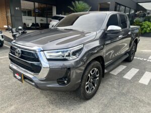 TOYOTA HILUX SRX 2.8 DIESEL 2023