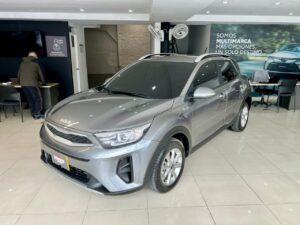KIA STONIC DESIRE HIBRIDO MT 2025