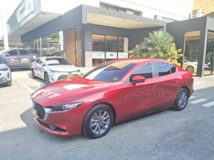 MAZDA 3 TOURING HIBRIDO SEDAN 2024
