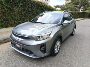 KIA STONIC DESIRE HIBRIDO MT 2025