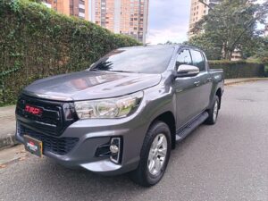 TOYOTA HILUX 2.4 MT  DIESEL 2018
