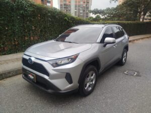 TOYOTA RAV4 LE HIBRIDA 2022