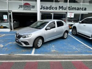 RENAULT LOGAN LIFE MT 2025