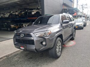 TOYOTA 4 RUNNER SR5 2022