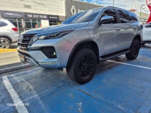 TOYOTA FORTUNER SRV 2.4 DIESEL 2022