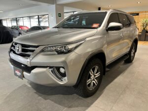 TOYOTA FORTUNER SRV 2.7 GASOLINA 2019