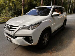 TOYOTA FORTUNER SR 2.7 GASOLINA 2019