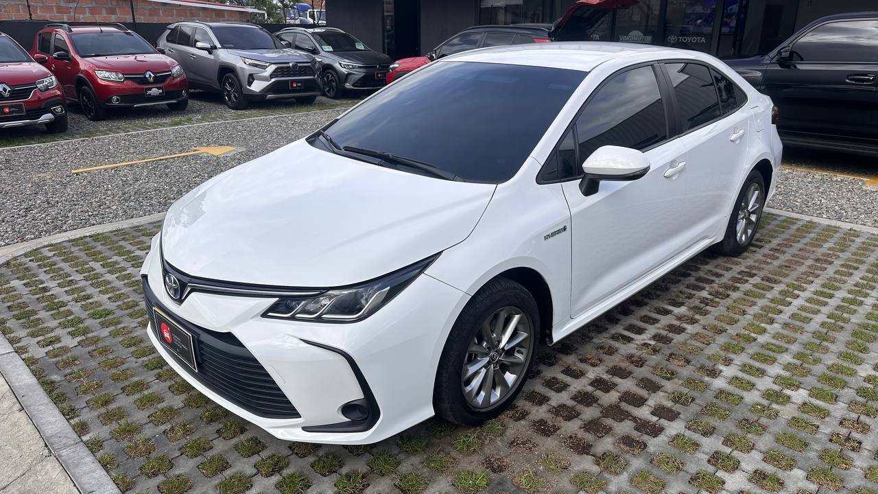 TOYOTA COROLLA XLI SEDAN 1.8L AUT 4X2 4P 5PSJ 2023