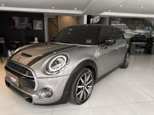Mini Coopers Clubman F54 2021