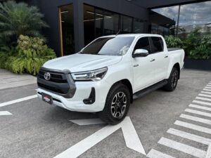 Toyota Hilux 2.4 Diesel Srv 4X4 At 2026