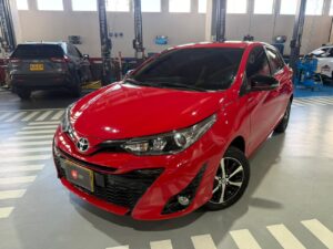 TOYOTA YARIS SPORT 1.5 cc MECANICO 2020 37.510 SUPER ROJO