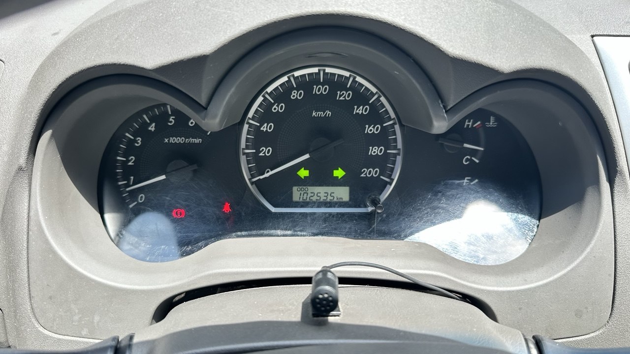 TOYOTA FORTUNER SR5 2.7L GSL 4X2 5P 7PSJ MECANICO 2014