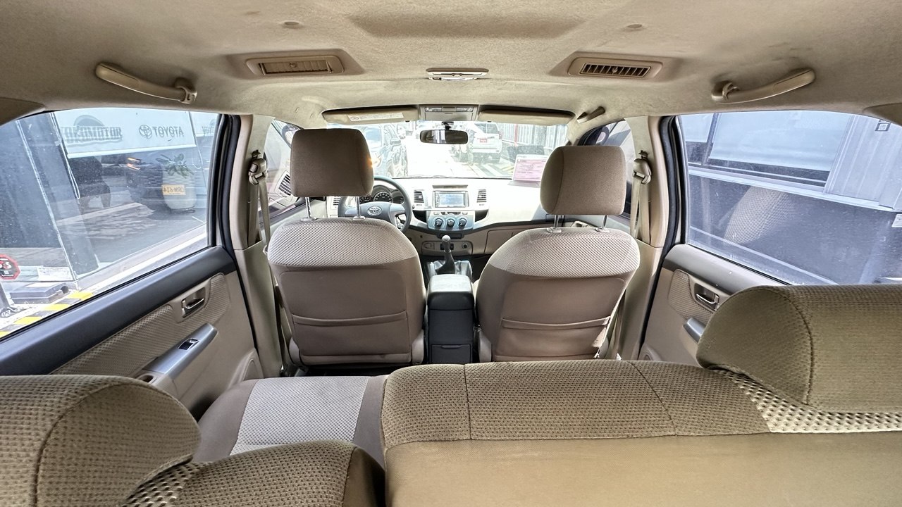TOYOTA FORTUNER SR5 2.7L GSL 4X2 5P 7PSJ MECANICO 2014