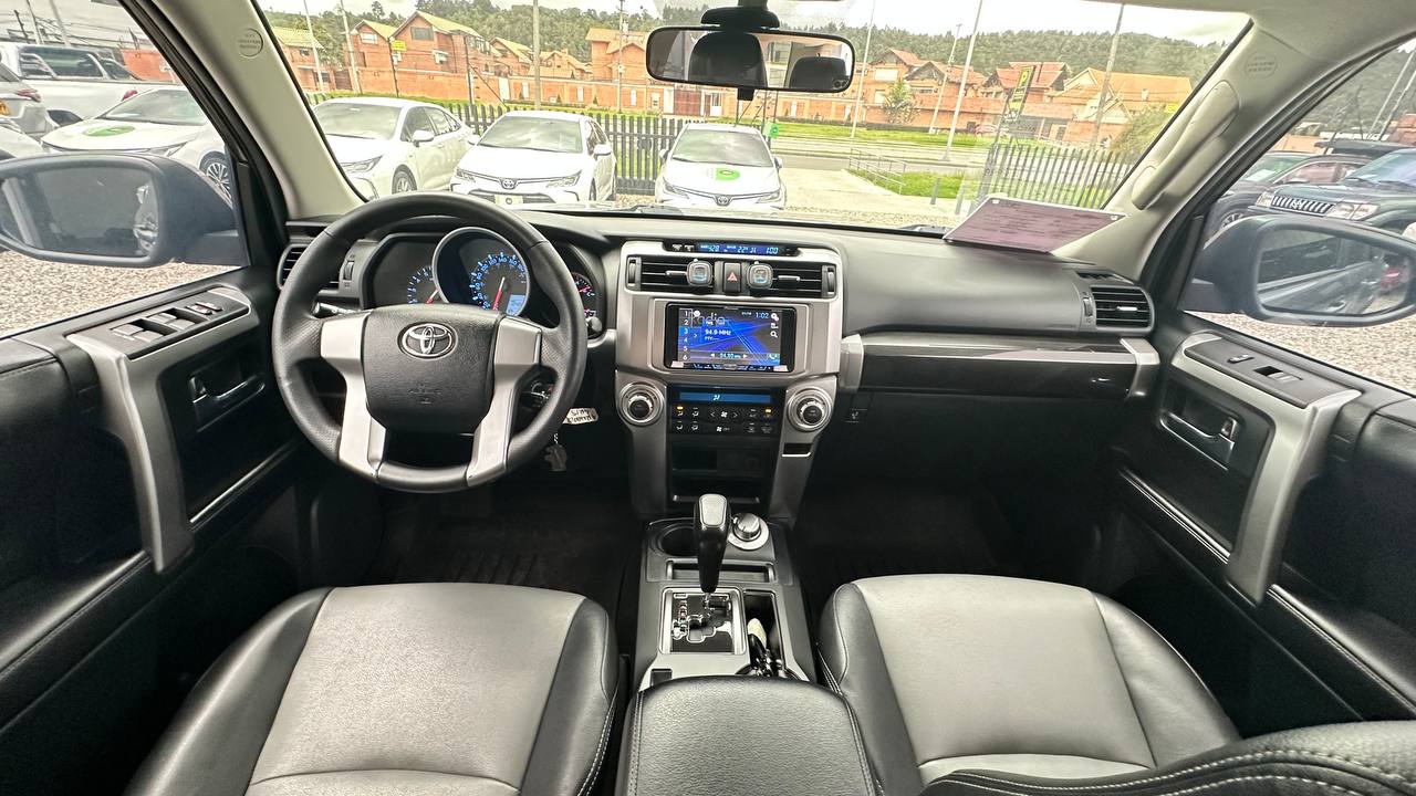TOYOTA 4RUNNER SR5 4.0L GSL 4X4 5P 7PSJ 2017