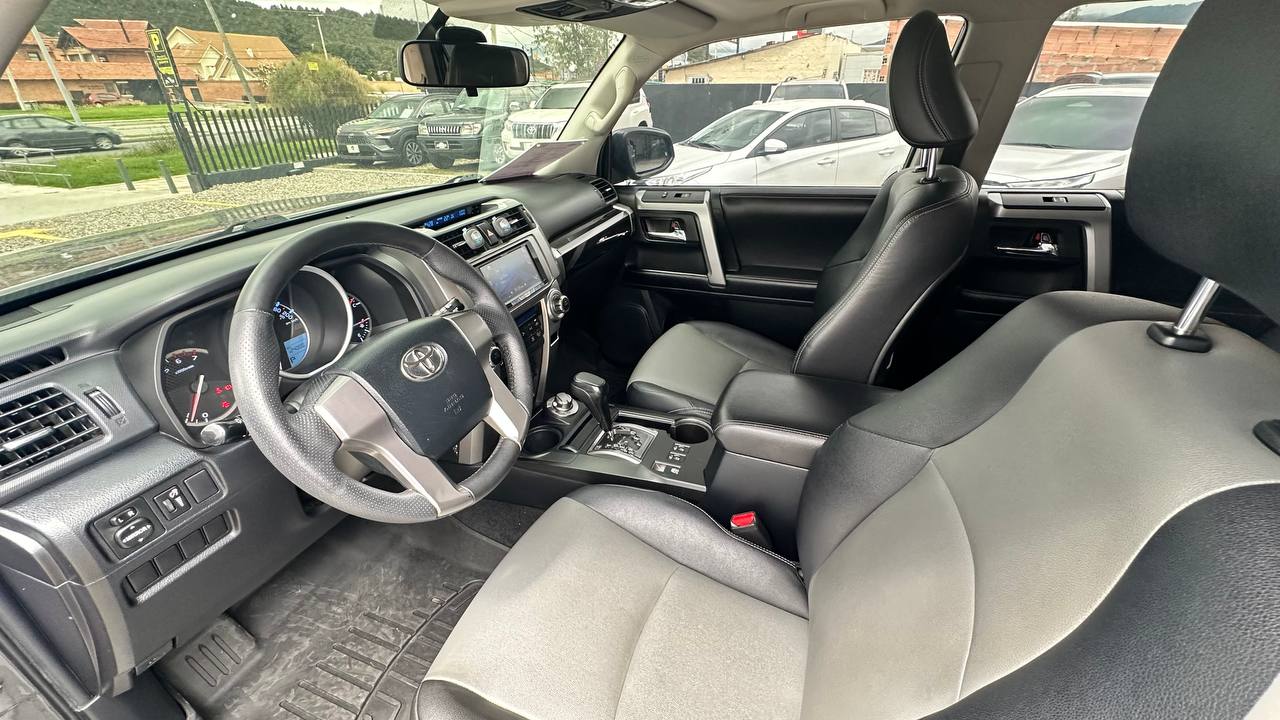 TOYOTA 4RUNNER SR5 4.0L GSL 4X4 5P 7PSJ 2017