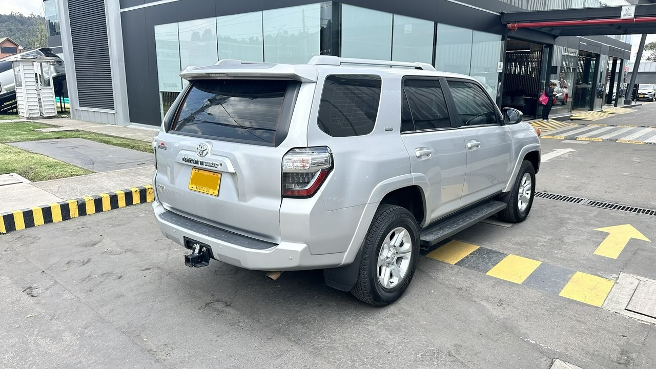 TOYOTA 4 RUNNER 4.0 SR5 GSL 4X4 5P 7PSJ 2021