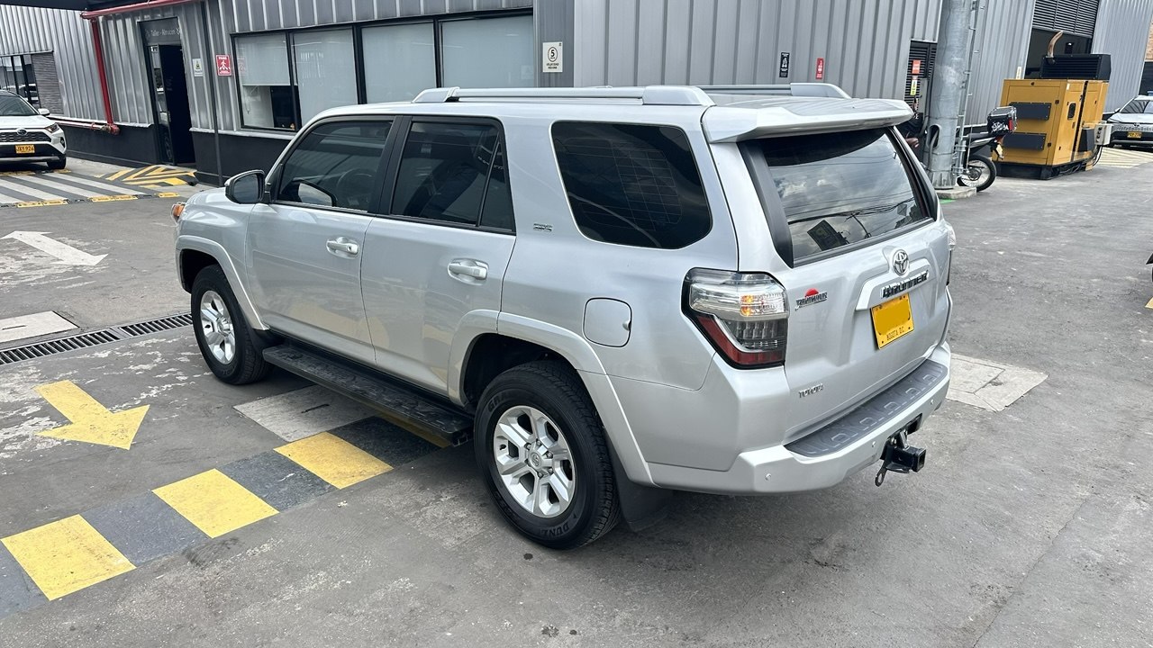 TOYOTA 4 RUNNER 4.0 SR5 GSL 4X4 5P 7PSJ 2021