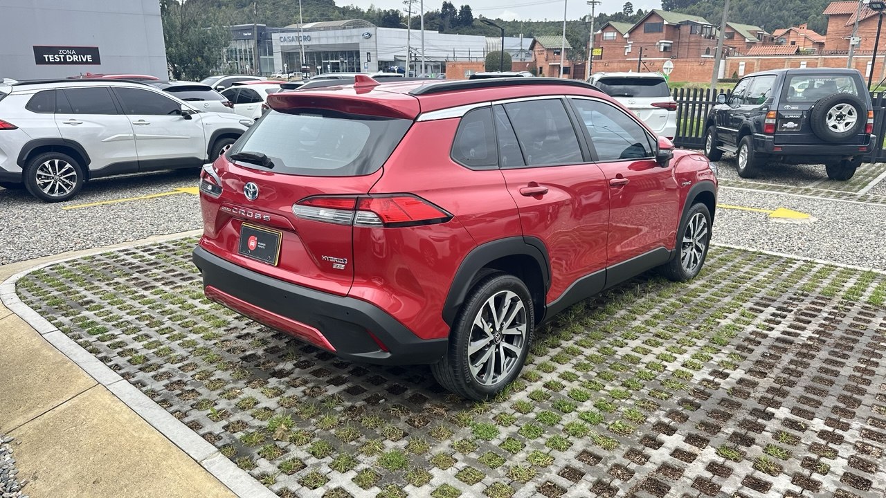 TOYOTA COROLLA CROSS SEG 1.8L HIBRIDO 4X2 5P 5PSJ 2024