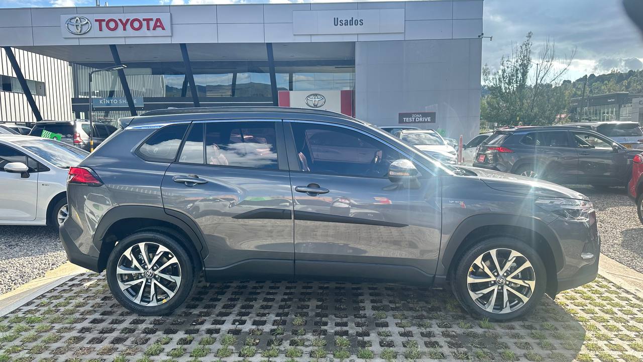 TOYOTA COROLLA CROSS SEG 1.8L HIBRIDO 4X2 5P 5PSJ 2025