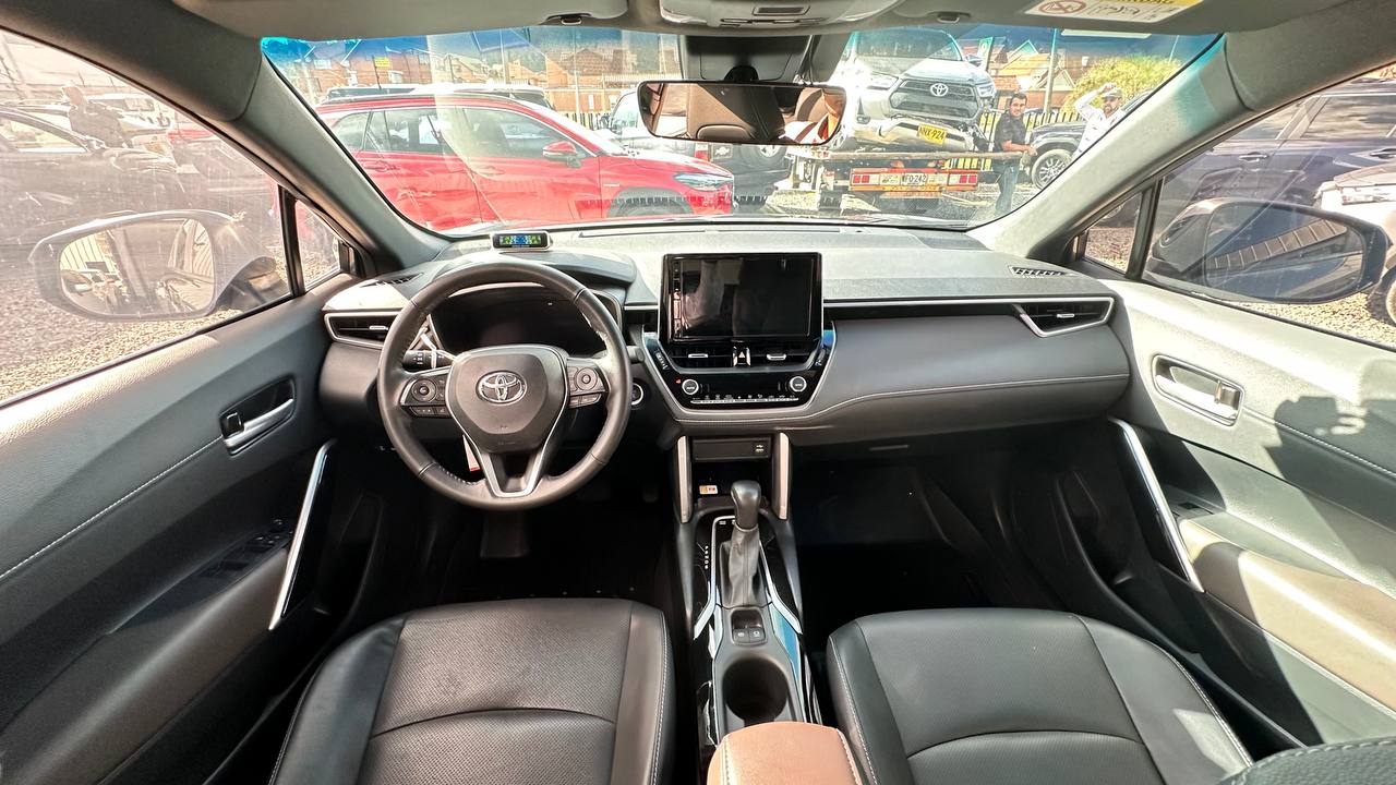 TOYOTA COROLLA CROSS SEG 1.8L HIBRIDO 4X2 5P 5PSJ 2025