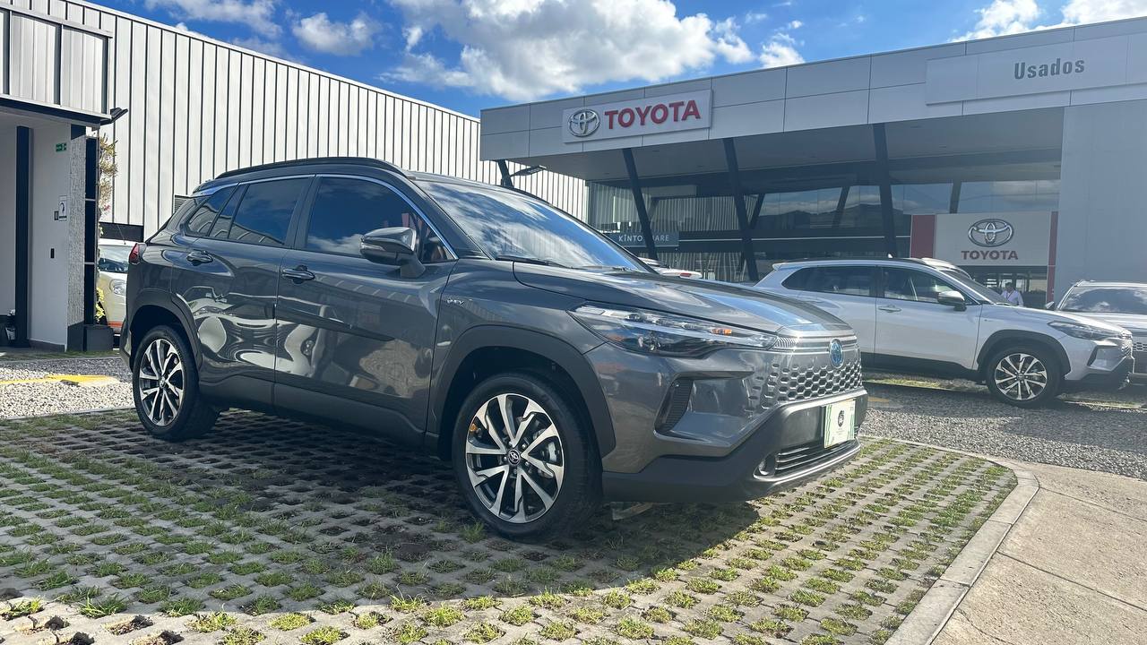 TOYOTA COROLLA CROSS SEG 1.8L HIBRIDO 4X2 5P 5PSJ 2025