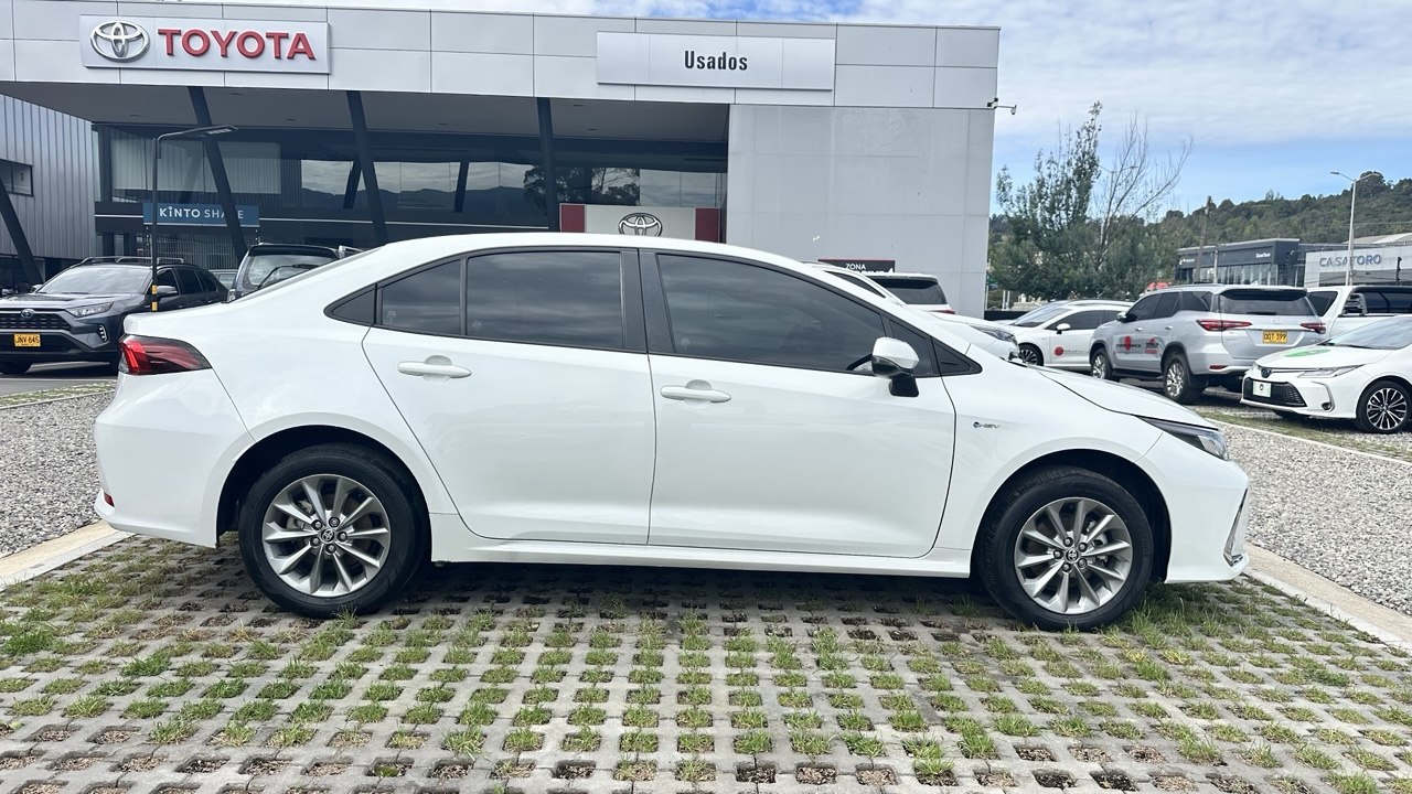 TOYOTA COROLLA XLI SEDAN 1.8L AUT 4X2 4P 5PSJ 2025