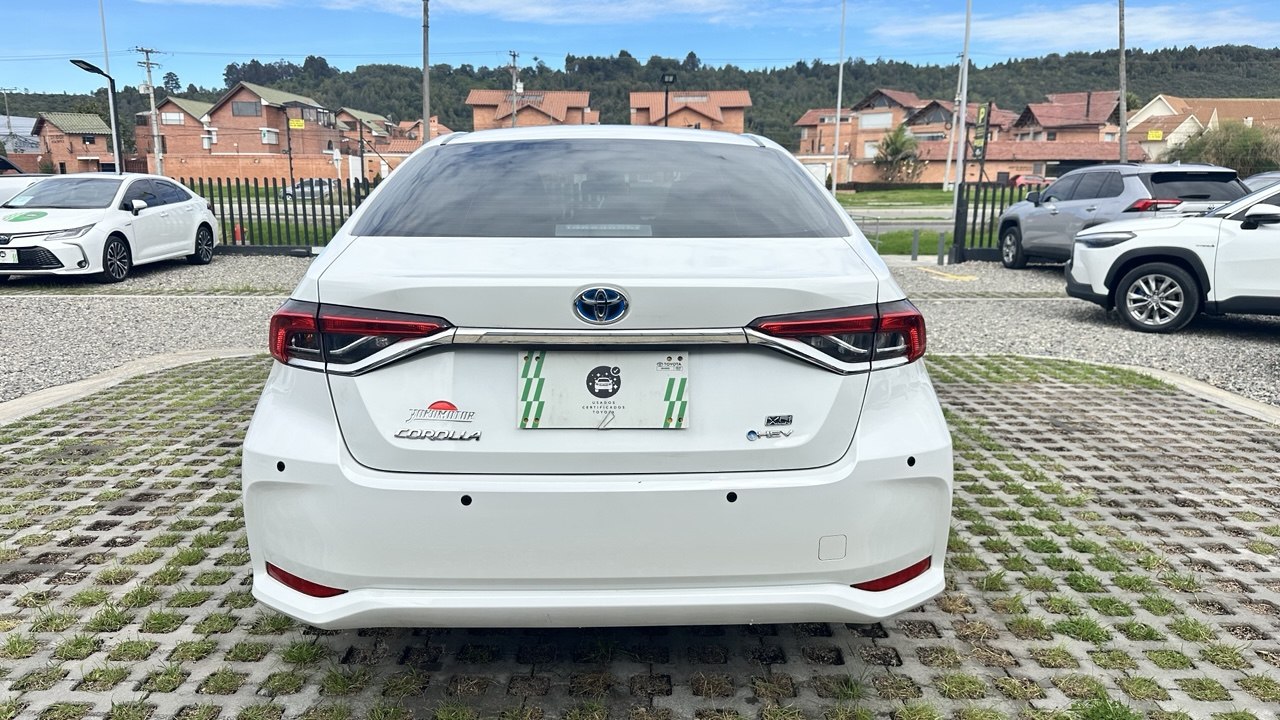 TOYOTA COROLLA XLI SEDAN 1.8L AUT 4X2 4P 5PSJ 2025