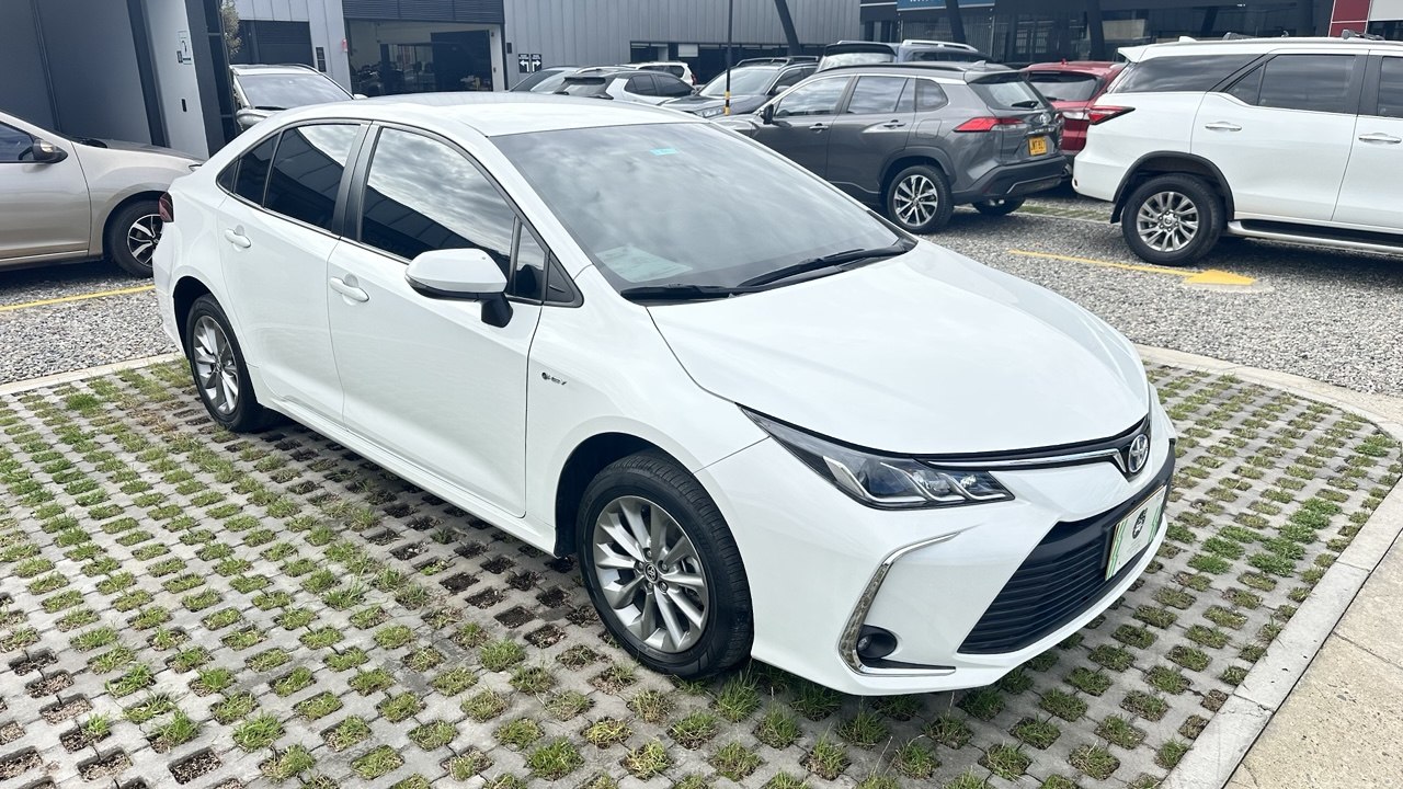 TOYOTA COROLLA XLI SEDAN 1.8L AUT 4X2 4P 5PSJ 2025