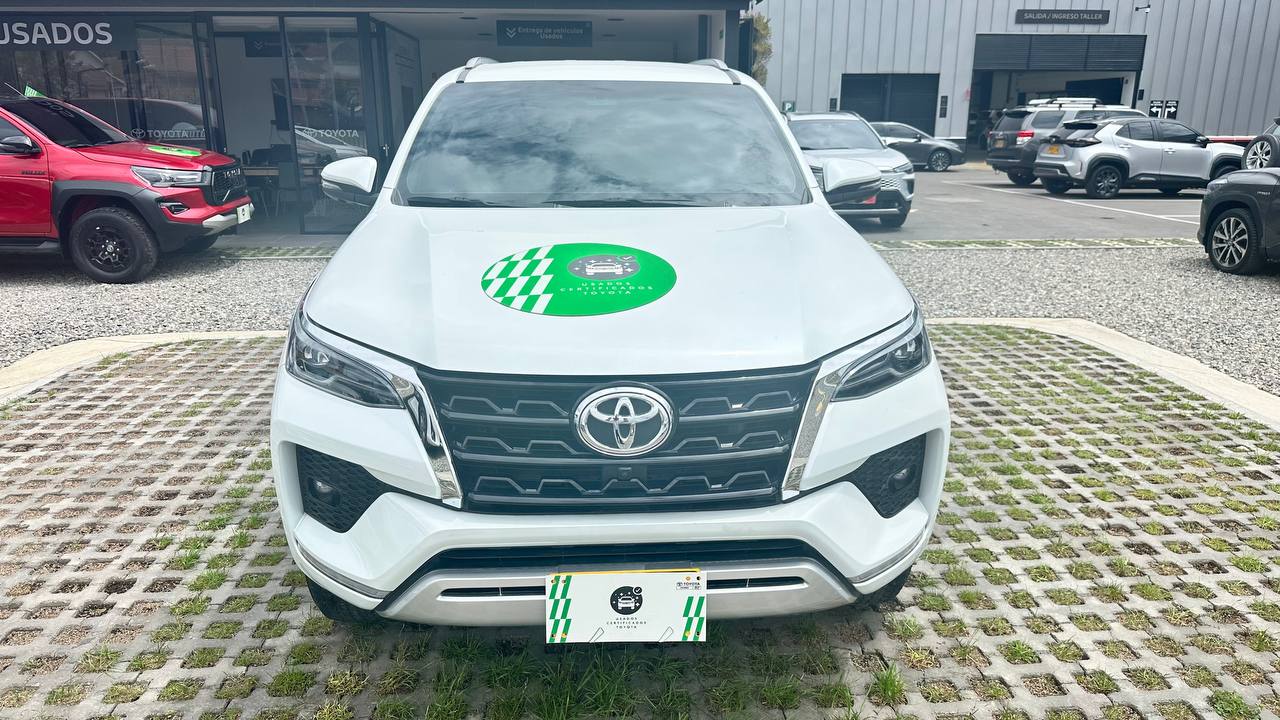 TOYOTA FORTUNER SRV 2.7L GSL 4X2 5P 7PSJ 2023