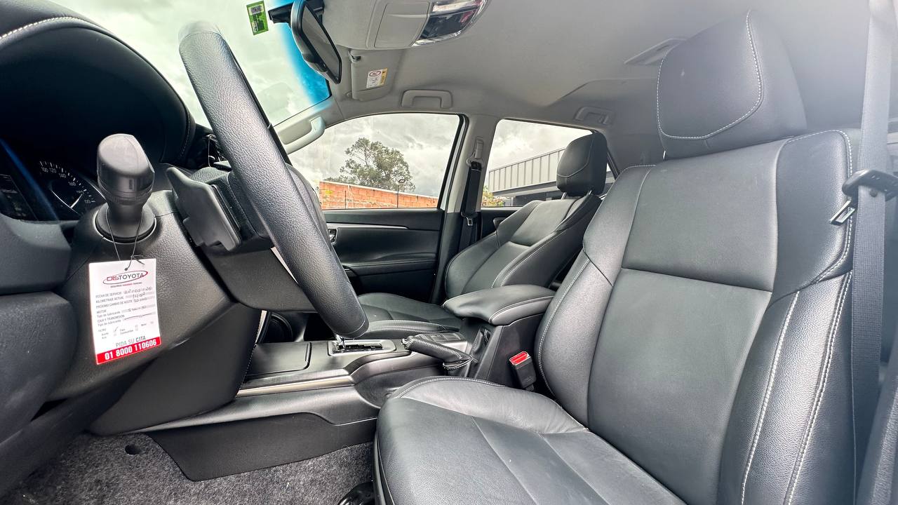 TOYOTA FORTUNER SRV 2.7L GSL 4X2 5P 7PSJ 2023
