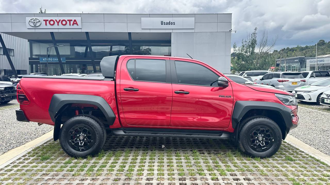 TOYOTA HILUX GR-S 2.8L DIESEL 4X4 4P 5PSJ 2026
