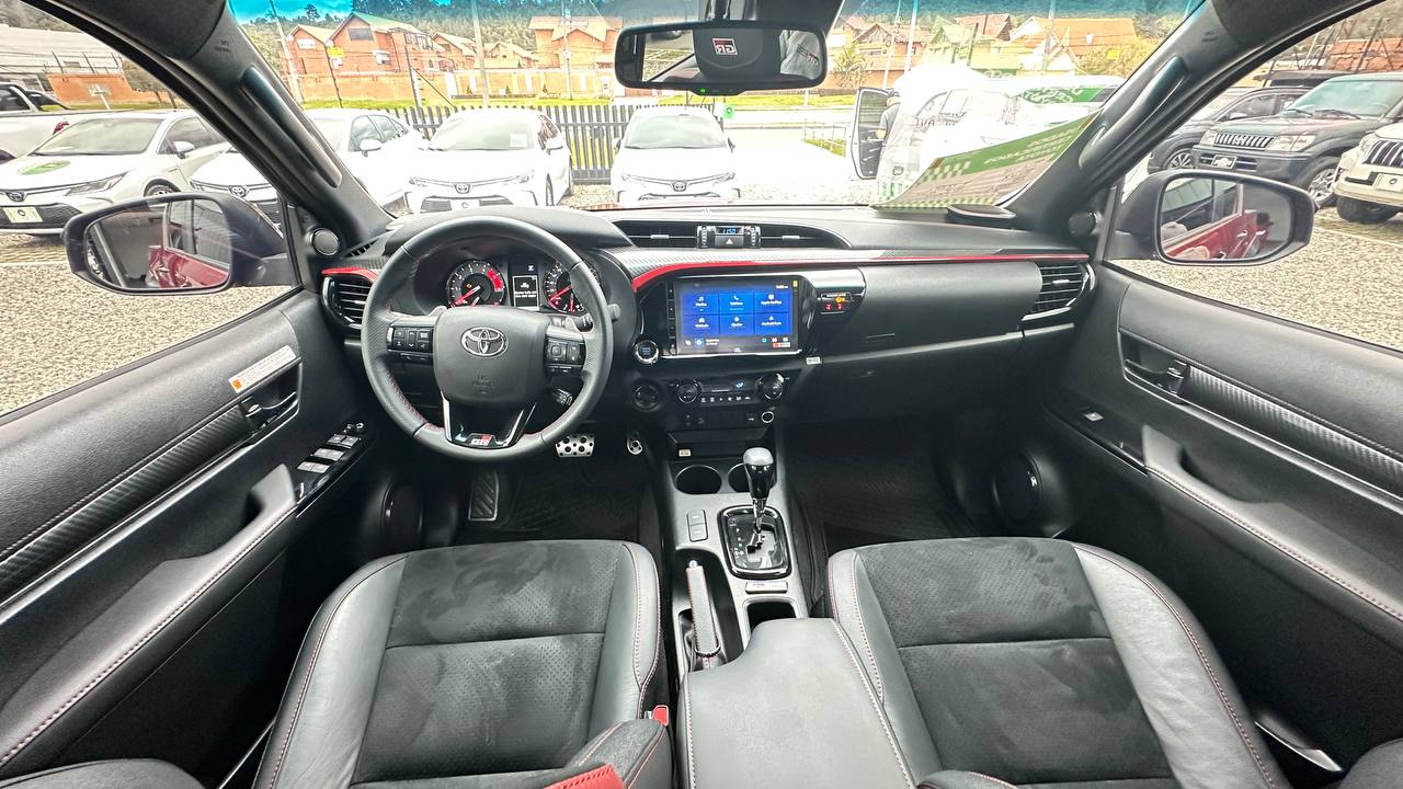 TOYOTA HILUX GR-S 2.8L DIESEL 4X4 4P 5PSJ 2026