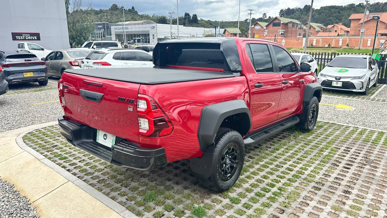 TOYOTA HILUX GR-S 2.8L DIESEL 4X4 4P 5PSJ 2026